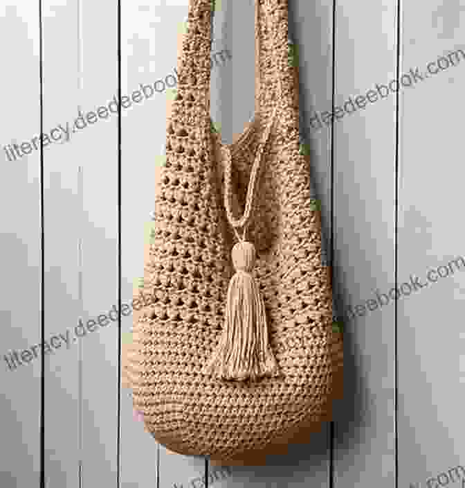 A Super Chunky And Practical Crocheted Tote Bag Supersize Crochet: 20 Quick Crochet Projects Using Super Chunky Yarn